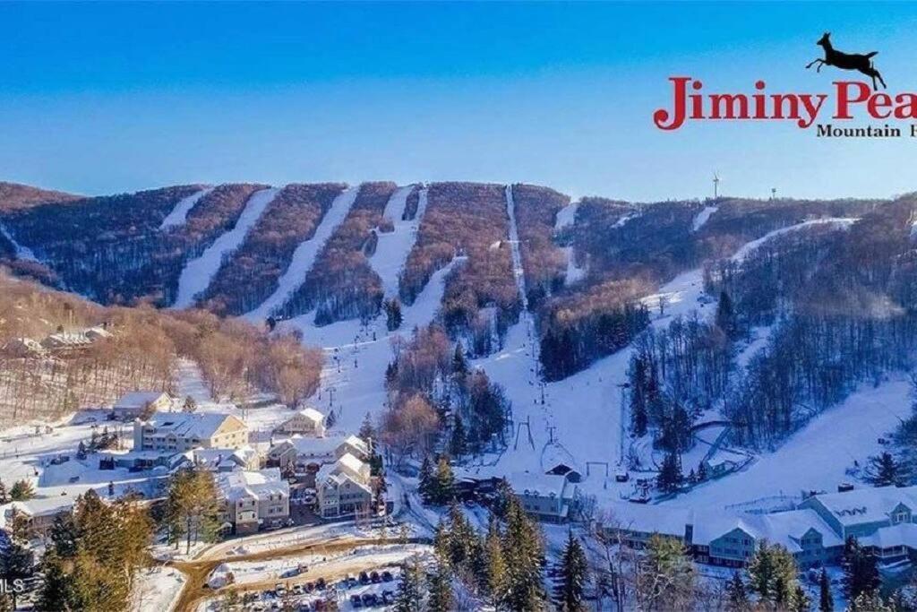 Deluxe Ski On Off 1Br Suite Sleeps 4 On Jiminy Mtn Hancock Bagian luar foto